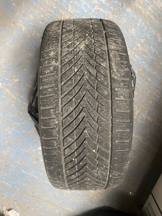 Anvelope iarna 225 40 r18 M+S  Bmw vw audi skoda