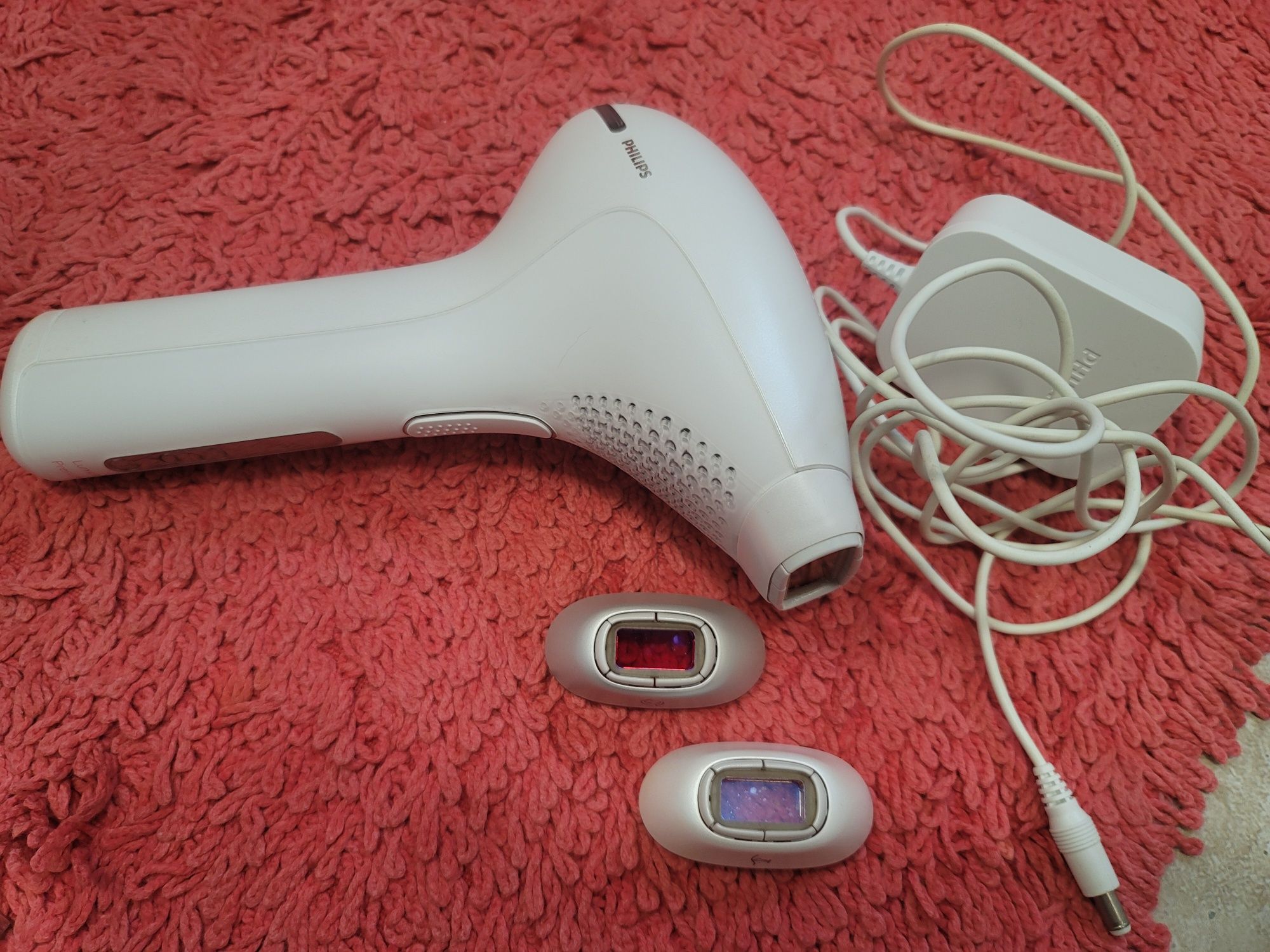 Vând epilator IPL Philips lumea