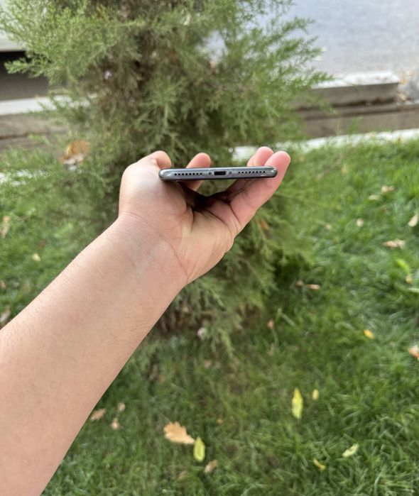 Iphone 8 Plus Turbo sim imeka otkan 64gb Xolati zor oqip tel qilila
