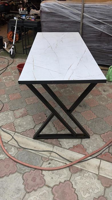 Стол в стиле Loft