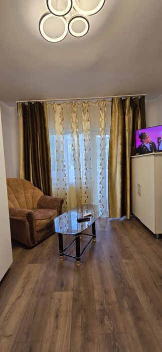 Închiriez/vand garsoniera în Petroșani, zona Hermes