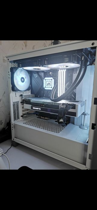 Corsair Vengeance RGB RT 32GB (4х8) 3600Mhz CL16 DDR4 с БГ гаранция!