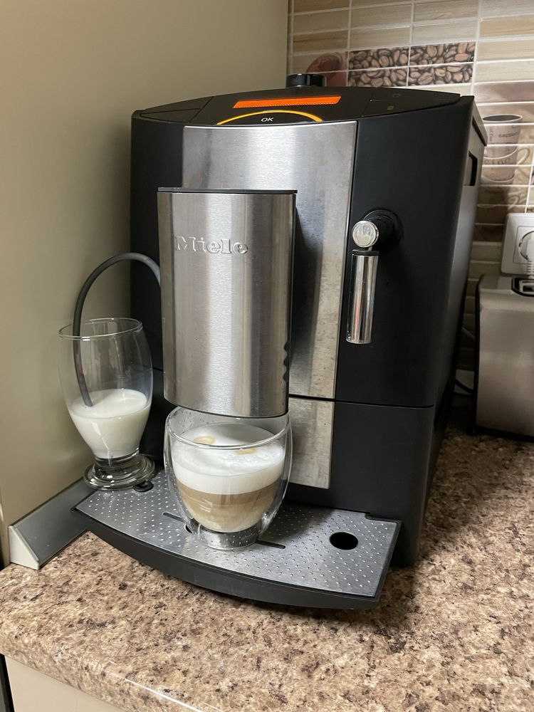 Espressor full automat MIELE CM5200 - Latte Macchiato, Cappucinno