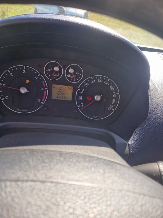FORD FIESTA 1.4 diesel, avariat