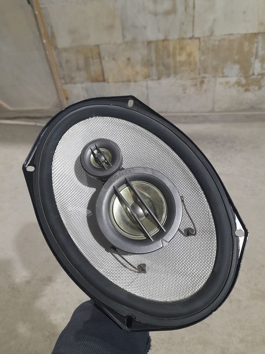 Kenwood 718 sotiladi