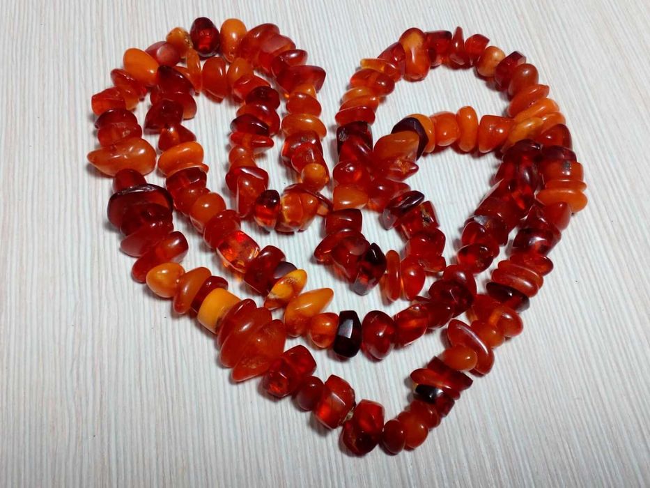 Балтийска кехлибарена огърлица, 74 см. дължина. Безплатна доставка.