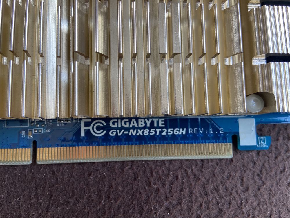 Видеокарта Nvidia GeForce 8500GT 256MB 128Bit