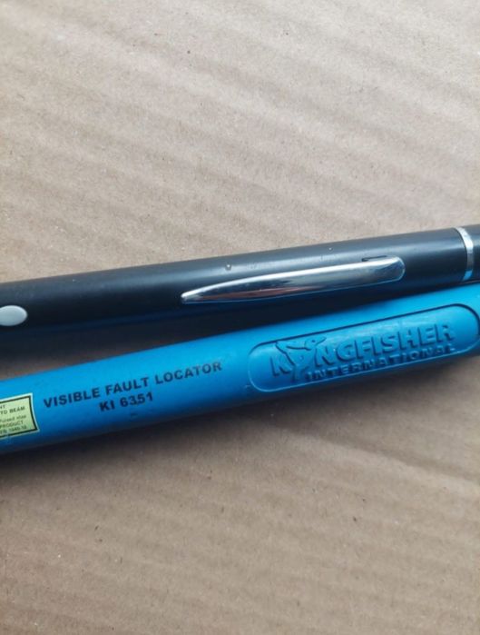 Visual fault locator _ lumina rosie fibra optica