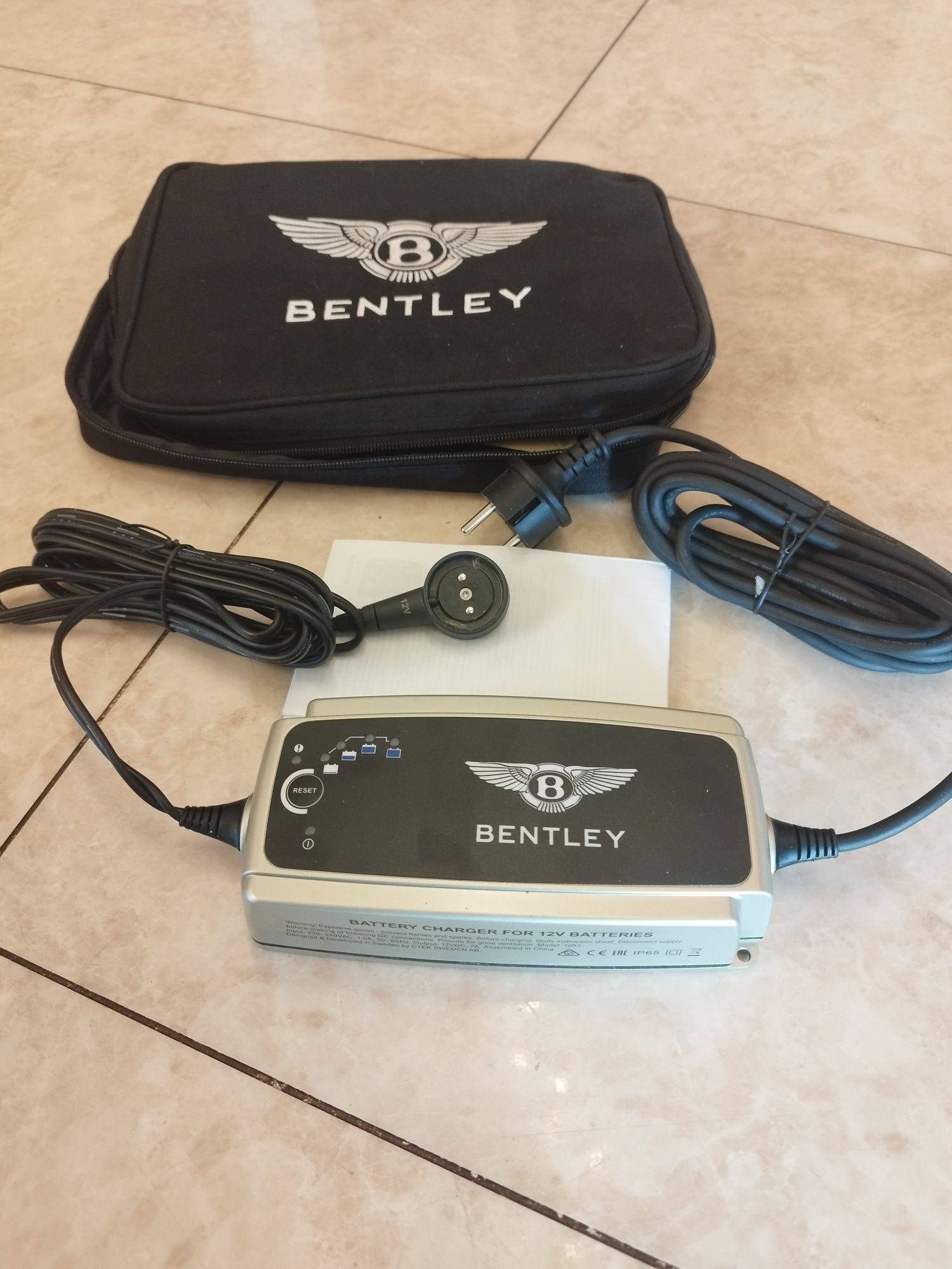 Продавам Bentley Battery Charger / Maintainer (OEM, модел US 7002 / но