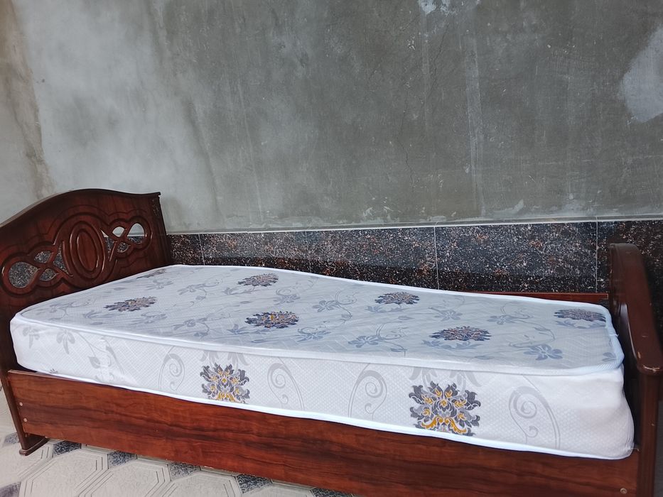 Кровать одна спальня