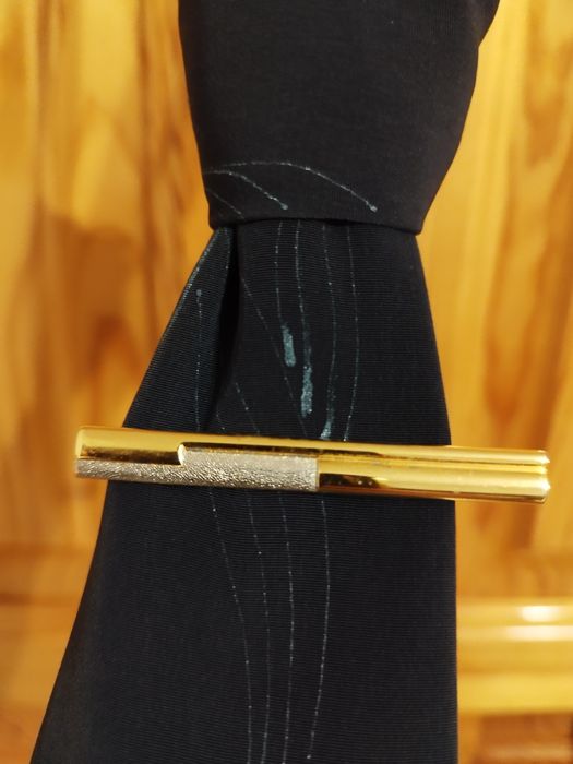 Мъжка копринена вратовръзка