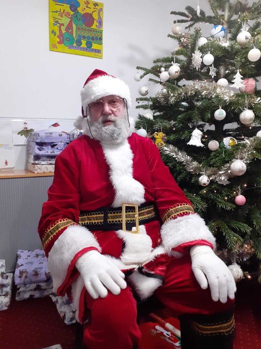 Mos Craciun cu barba naturala!