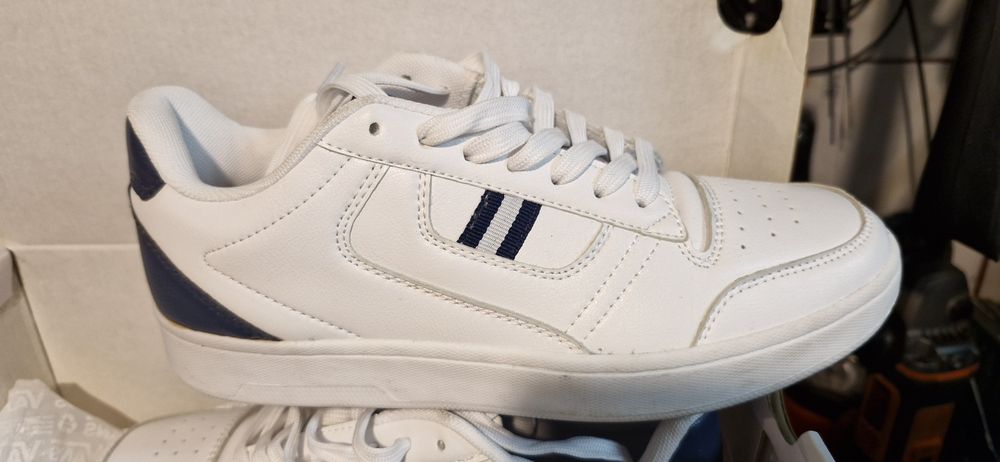 Adidași albi VTY piele Noi nr.42