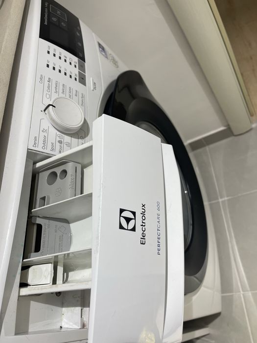 Пералня Electrolux Perfectcare 600
