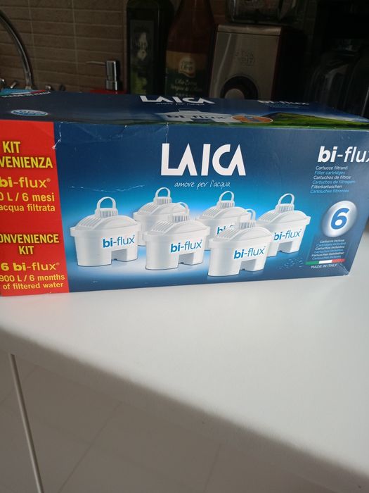 Vând cartușe filtru apa Laica set 6 buc.