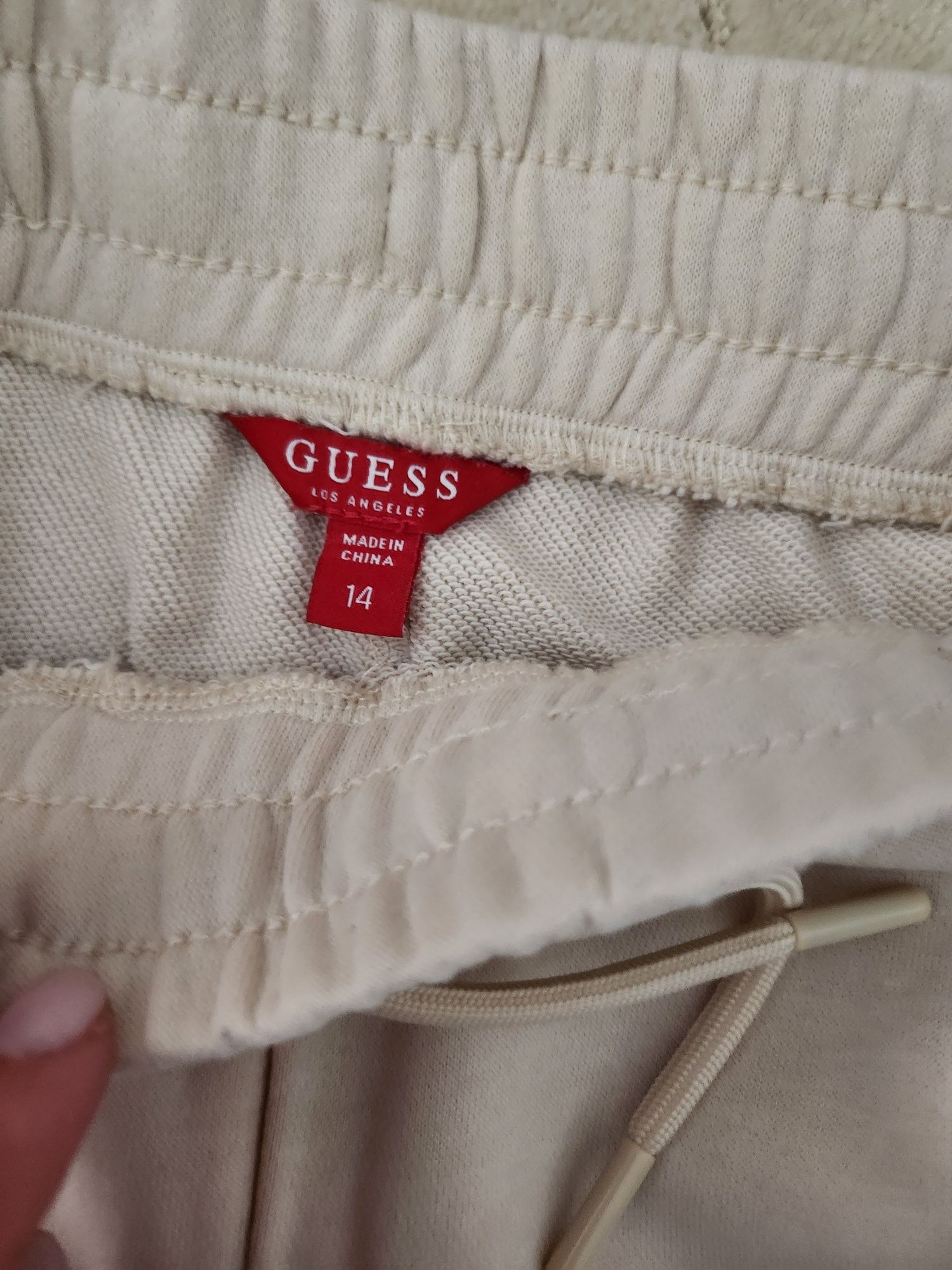 Pantaloni sport Guess