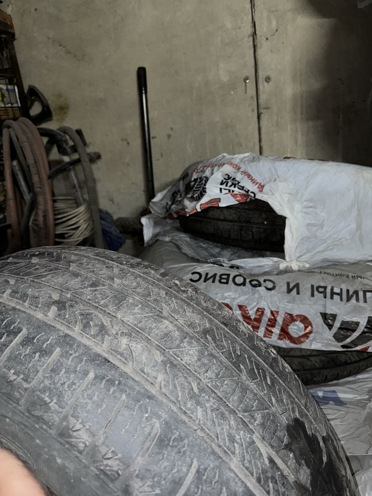 Продам шины,покрышки Р17
