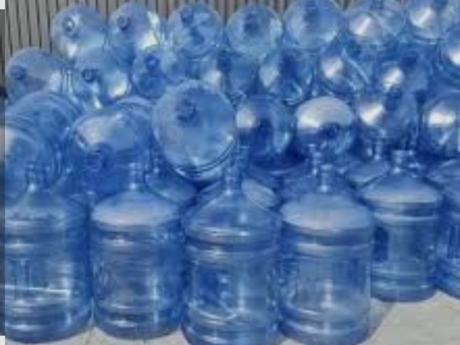 Бутыль, баклажка 19 литровые