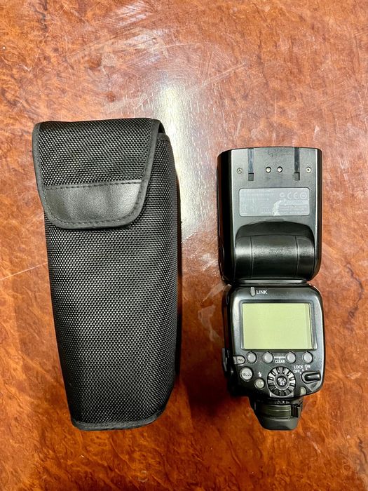 Фотовспышка Canon Speedlite 600EX-RT