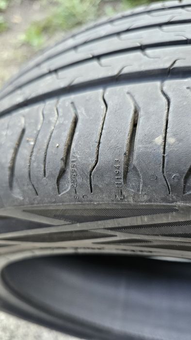 Гуми Continental Eco Contact 6 235x45x18