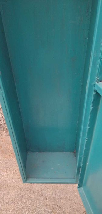 Каса за оръжие ловно с отделен отсек за боеприпаси с комплект ключове