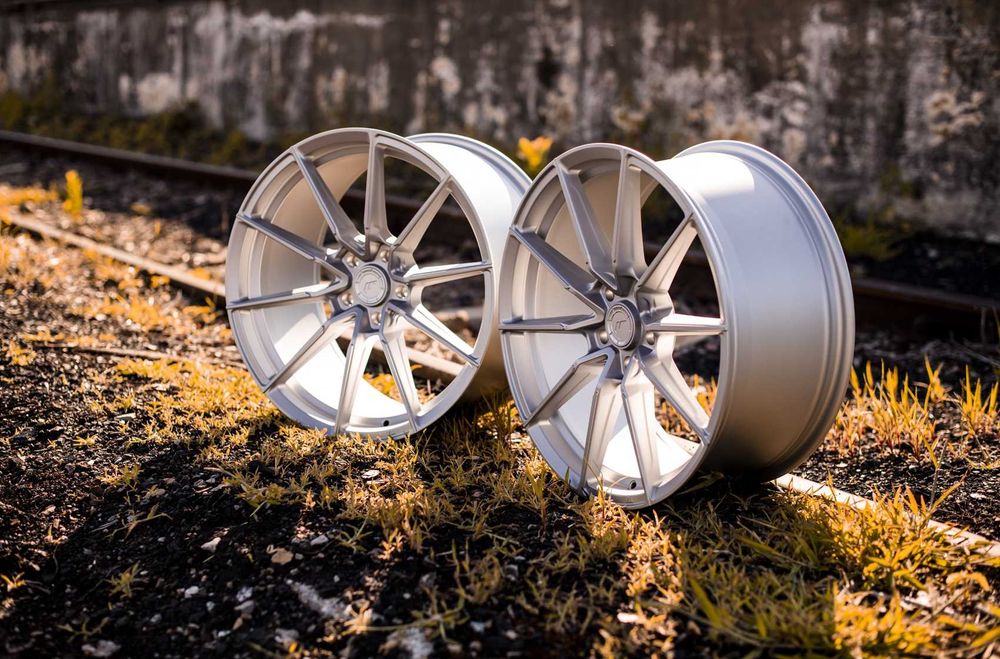 Jante Semi-Forjate Japan Racing / SL02 Silver / BMW F10 F11 F16 G30 M2