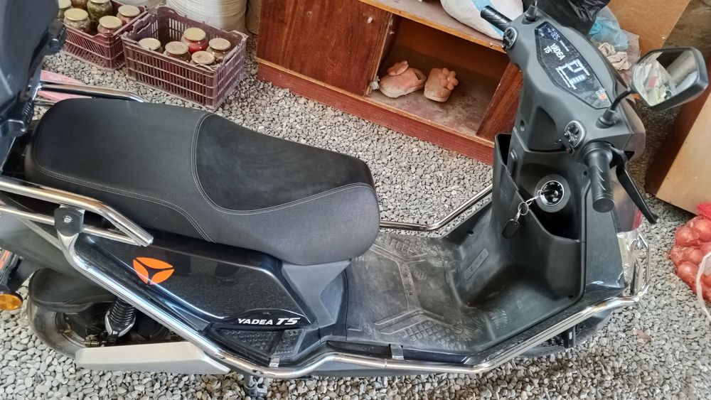 Srochniy sotiladi yadea T5