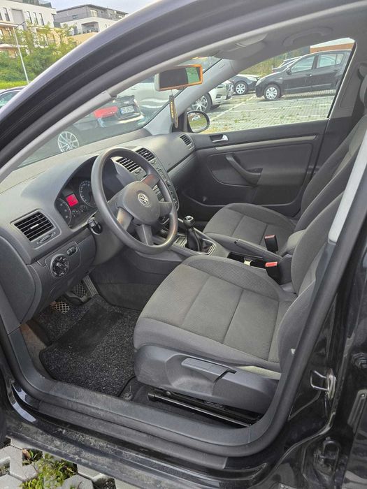 Volkswagen Golf 5 1.6 Benzina