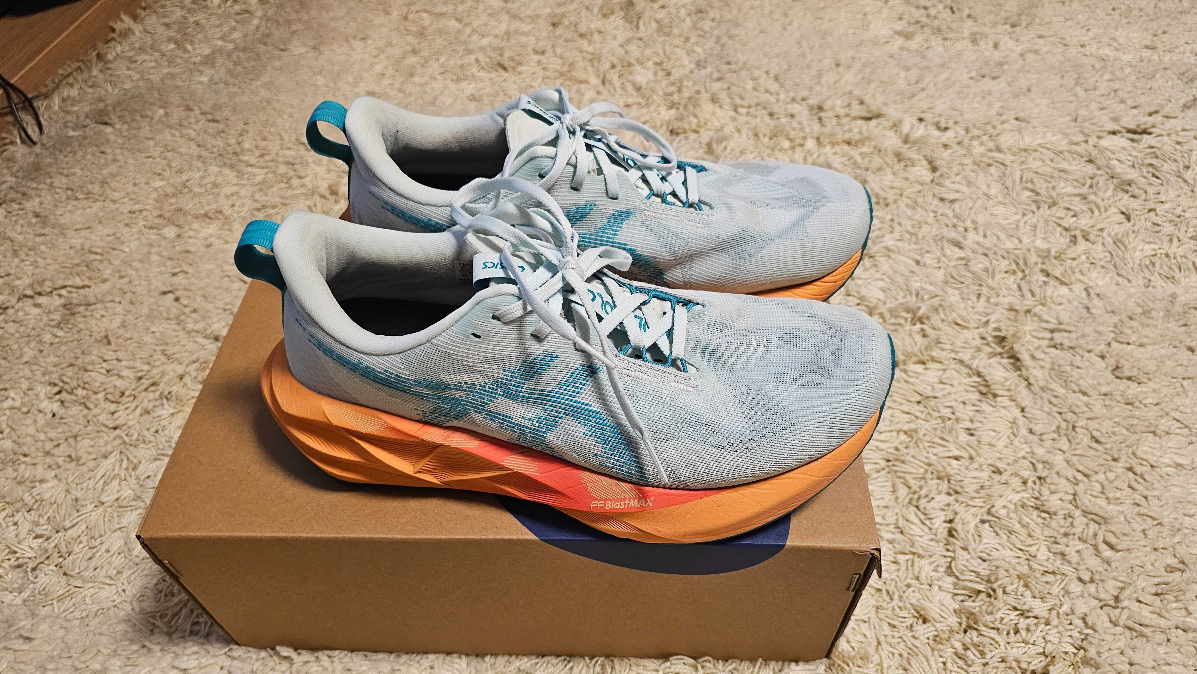 Маратонки Asics Novablast 5 , номер 43,5