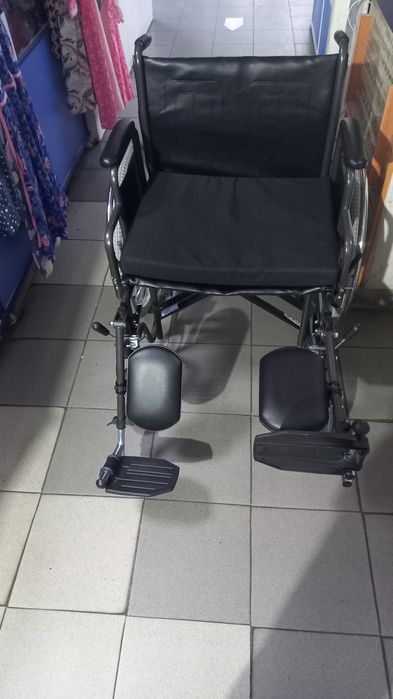 Продаётся инвалидная коляска .