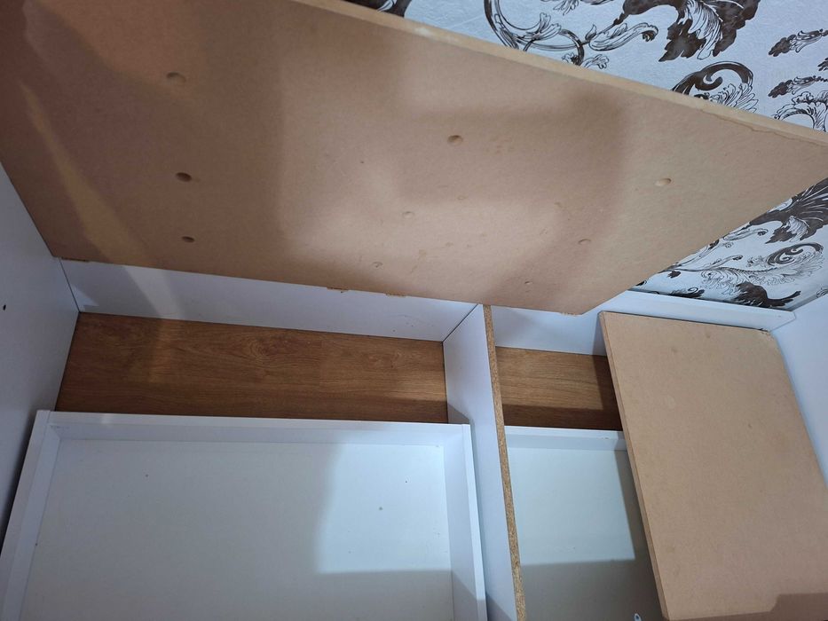 Подарявам легло с шкаф