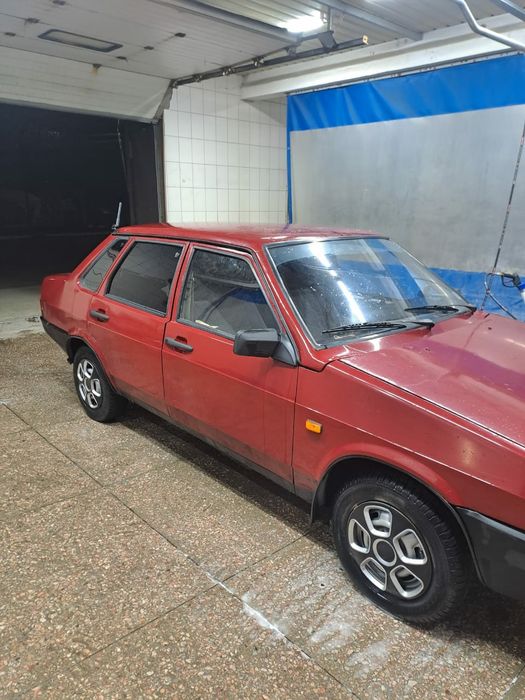 Продам ваз 21099