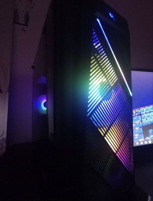 Vand urgent pc 500lei