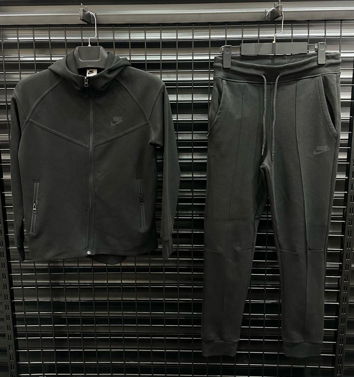 Trening Nike Tech Fleece Dama