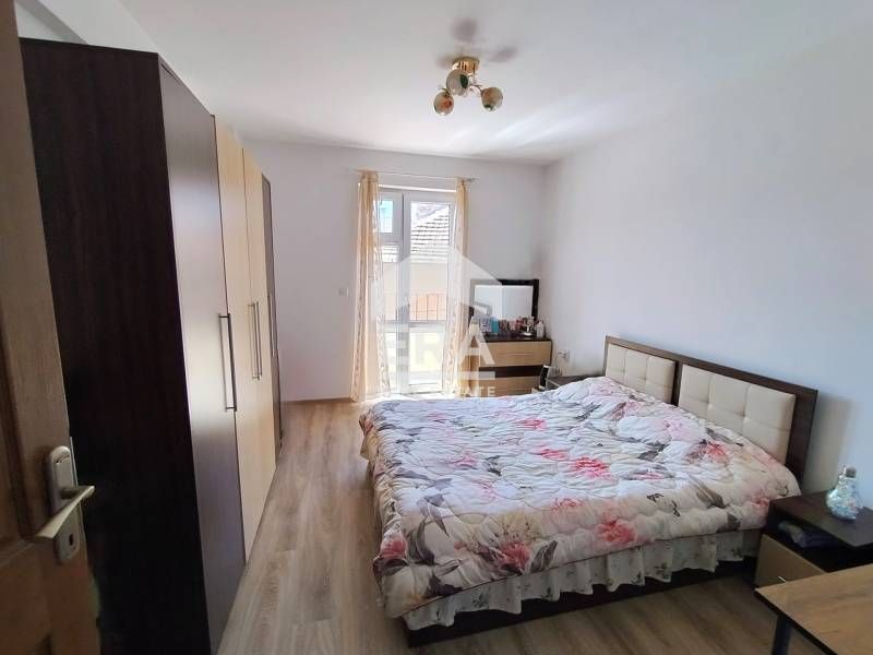 Продава просторен тристаен апартамент в Кърджали, кв. Студен кладенец