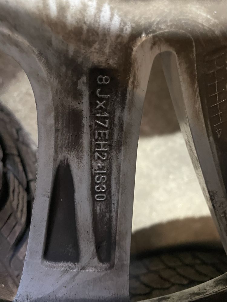 Джанти с гуми 17", БМВ Ф10/ Ф11 (djanti 17" bmw f10/ f11)