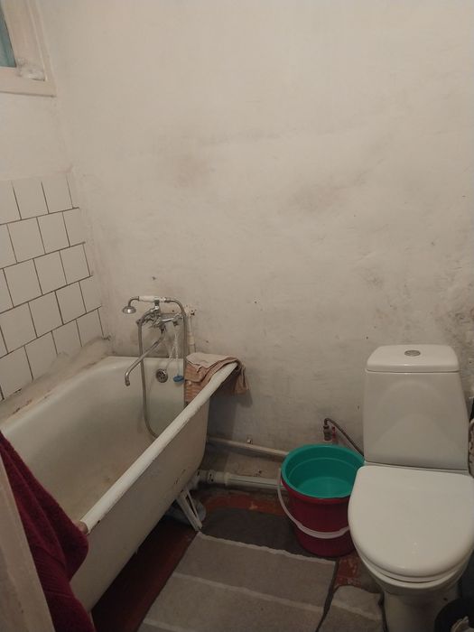 Квартира 1 ком. Переделанный на 2 х ком в г. Янгиюль Артикова. 4 этаж