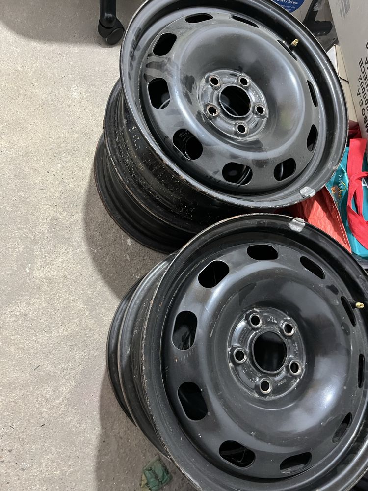 Anvelope vara Dunlop 195/65/R15
