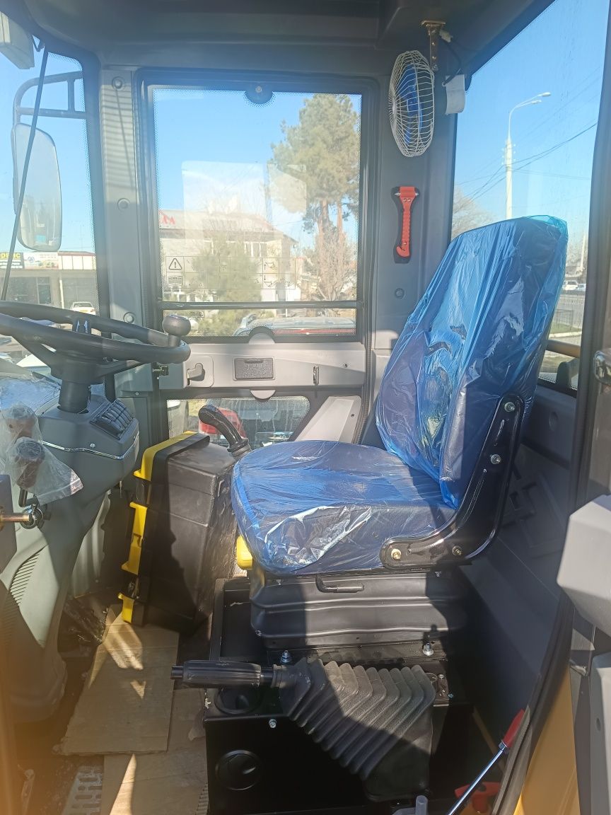 Фронтальный погрузчик LGMA YUNNEI 4102 turbo