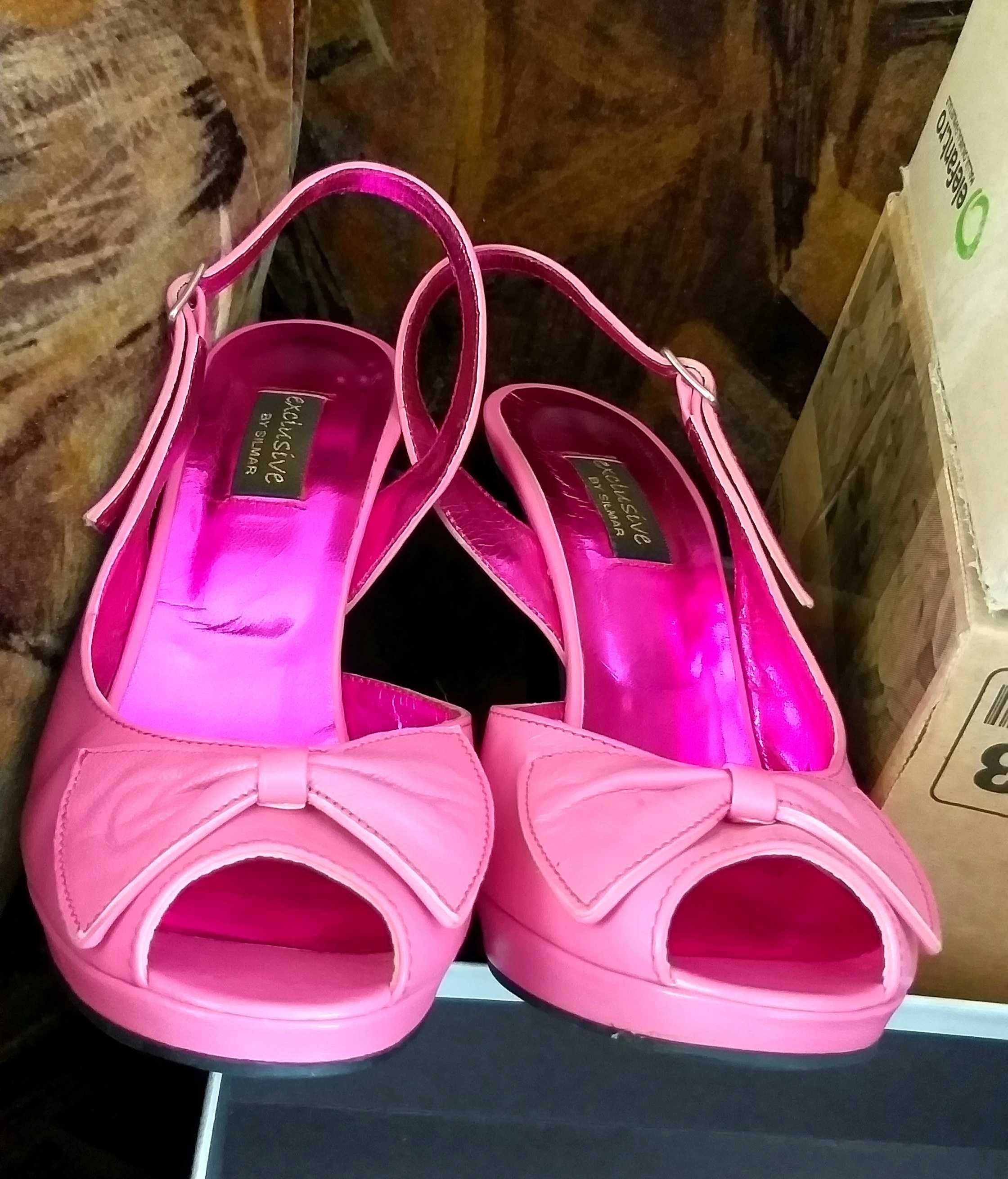 Sandale/ Pantofi decupati roz cu toc piele naturala marimea 35