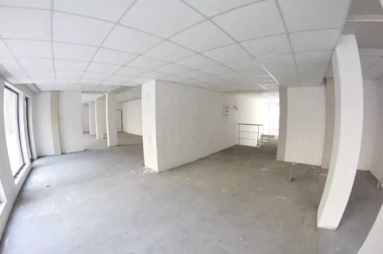 Продава се Магазин в Пловдив, Южен - 690 кв.м за 493 €/кв.м - Снимка #3