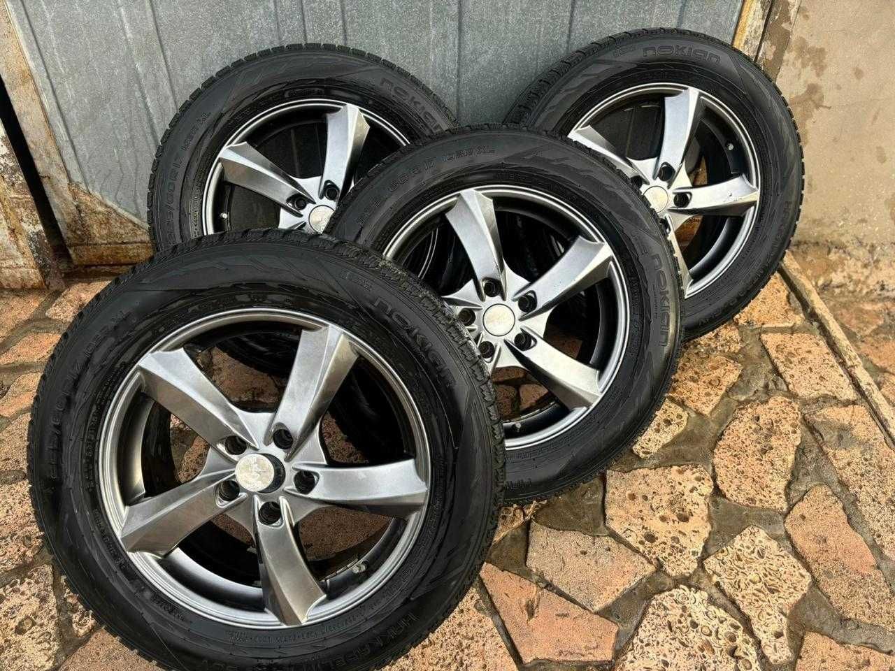 Комплект дисков (R17x5x114.3) + с шинами Nokian (225/60/R17)