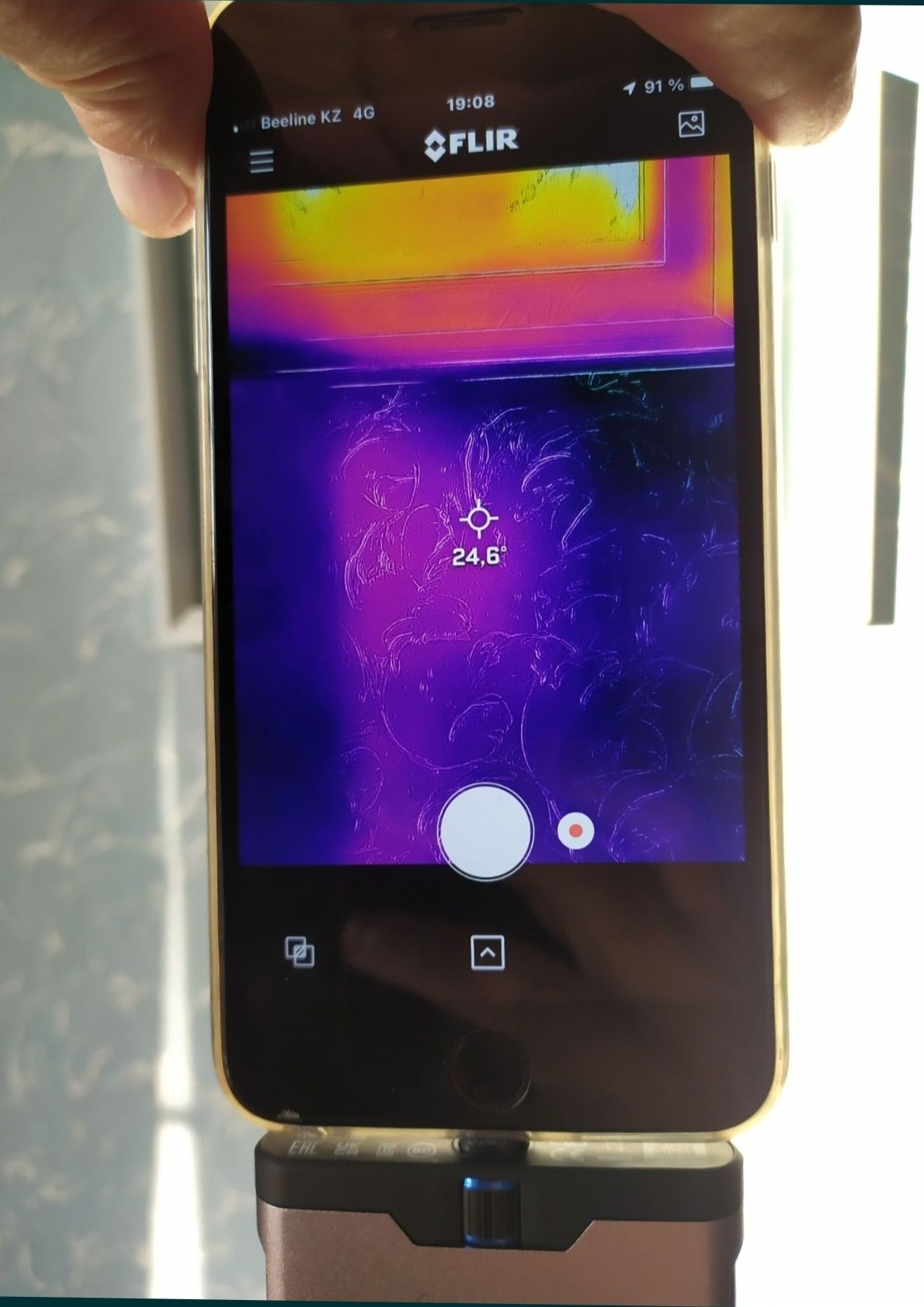 Тепловизор Flir One Gen 3 для iPhone and iPad от мирового лидера