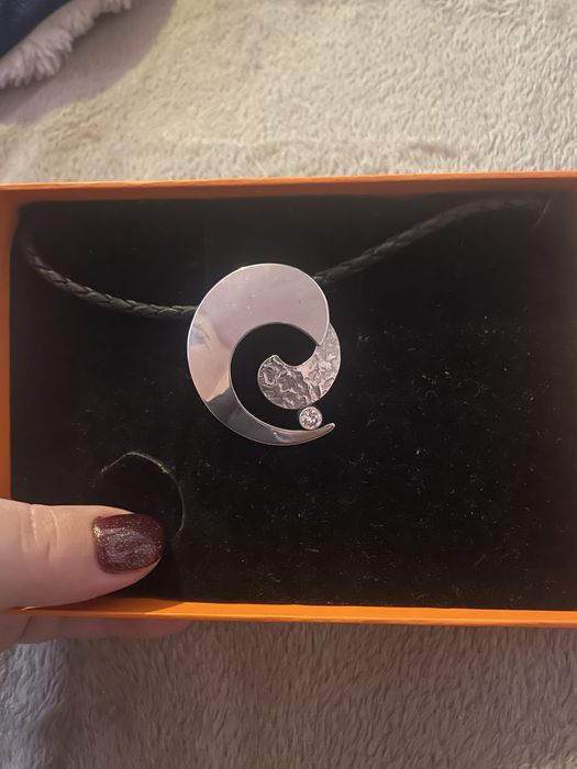 Lantisor din piela natutala si otel inoxidabil