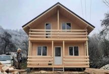 Cabane din.   lemn