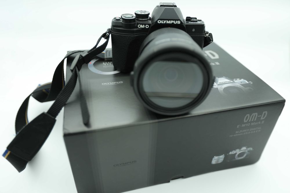 Olympus OM-D E-M10 Mark III с Olympus M.Zuiko ED 12-40mm f/2.8 PRO