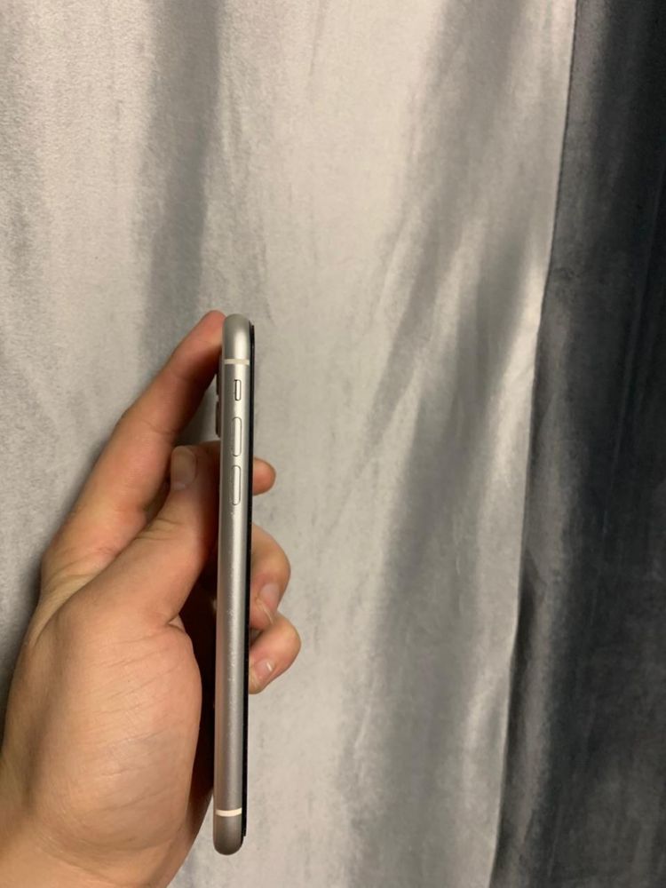 iphone 11 84% акб