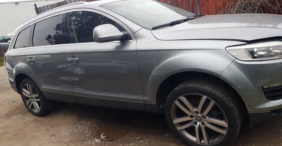 Audi Q7 3.0tdi BUG  на части / ауди кю7 3.0тди 233