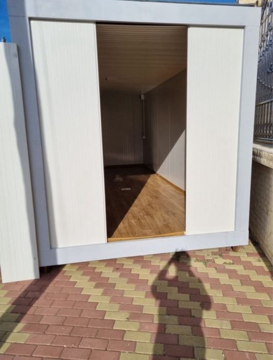 Vand containere modulare in toata tara