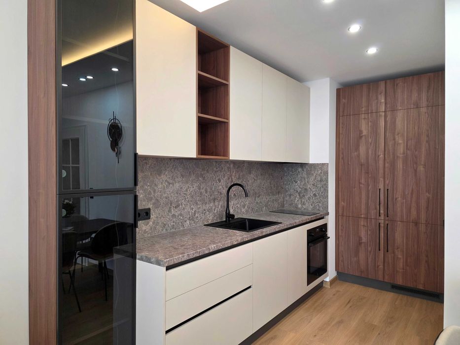 Продава се Двустаен апартамент в София, Люлин 5 - 65 кв.м за 4462 €/кв.м - Снимка #2